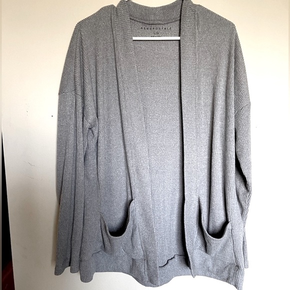 Grey Ardene Caridgan - Picture 1 of 3